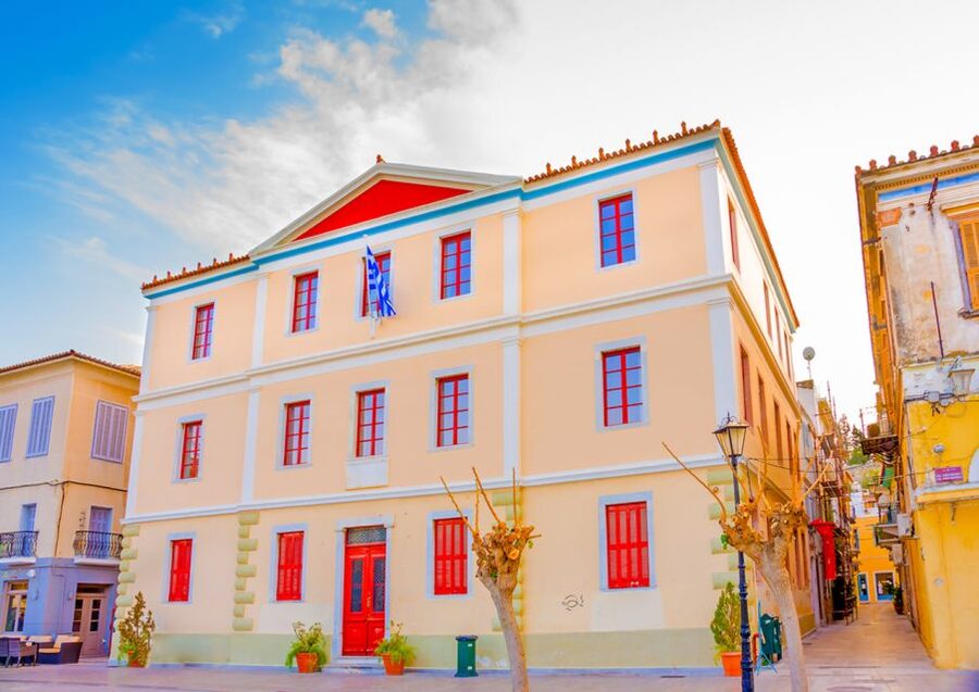 Nafplio: City Walking Tour - Starting beneath the walls at the Land Gate