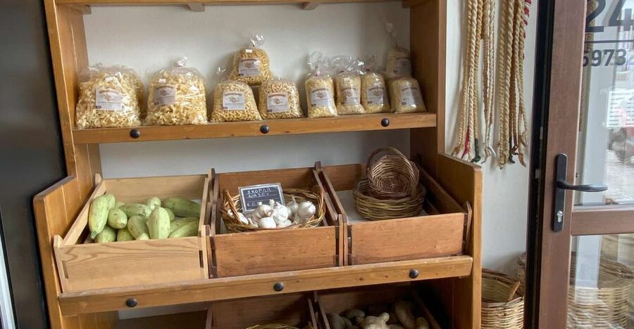 Naxos: Food Walking Tour & Cooking Class with Meal & Drinks - Cheese shops and citron liqueur tasting