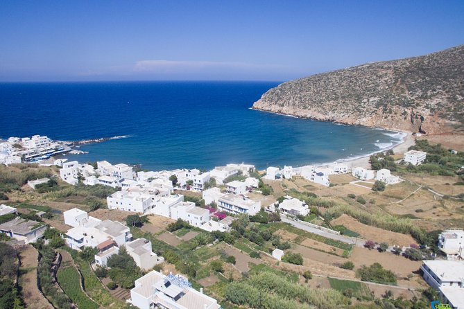 Naxos Highlights Bus Tour with Free Time for Lunch at Apeiranthos - Why this eight-hour route works well