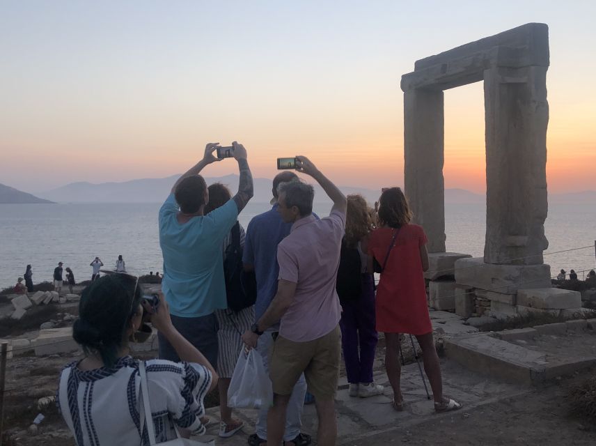 Naxos: Old Town, Castle & Portara Guided Sunset Tour - Entering the Old Town through its winding lanes