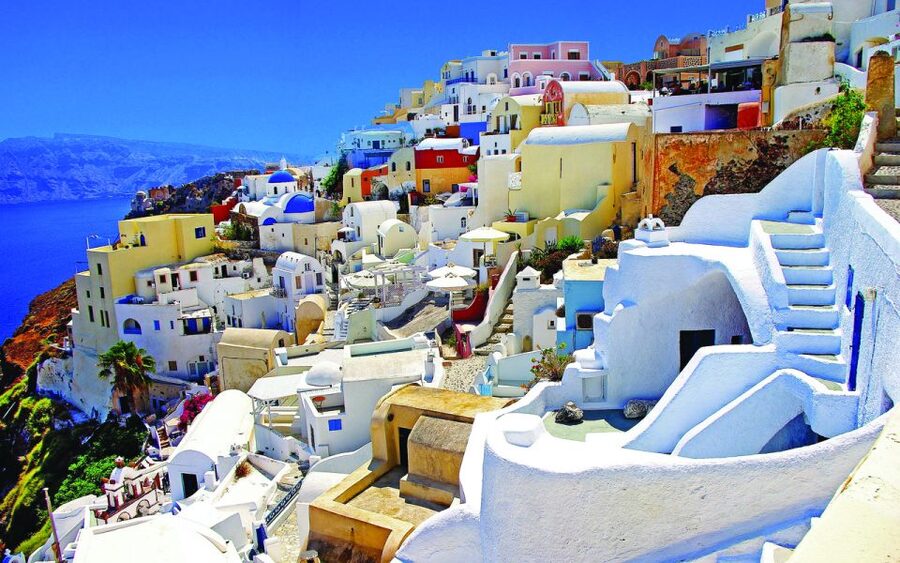 Naxos: Santorini Day Trip by Boat with Guided Tour - Crossing the Aegean from Naxos