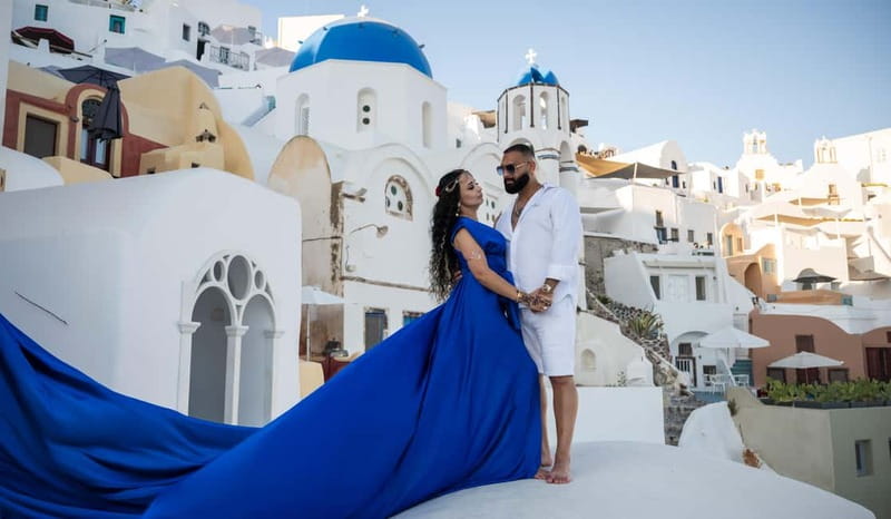 Oía: Santorini Professional Photoshoot with Edited Photos - Meeting at the Church Square in Central Oia