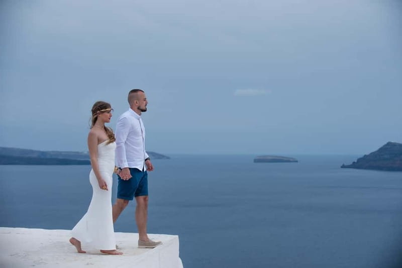 Oía: Santorini Professional Photoshoot with Edited Photos - The Value of a Private Photographer in Oia