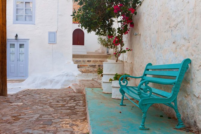 One Day Cruise to Hydra, Poros and Aegina from Athens - Lunch, drinks, and the onboard show