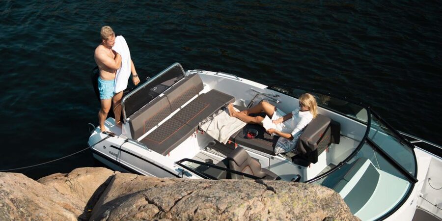 Paros: Antiparos Island and Despotiko Private Boat Trip - Despotiko: archaeology with a sea view