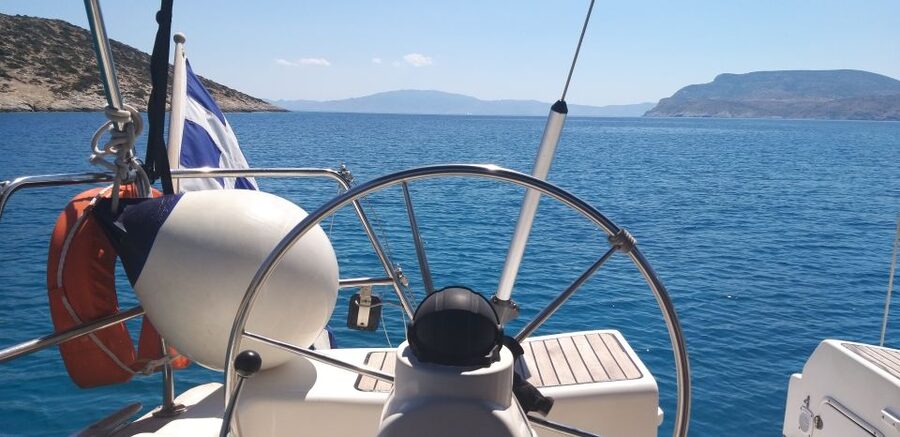 Paros: Iraklia, Schinoussa, & Naxos Sailing Tour with Lunch - Setting off from Piso Livadi on Paros