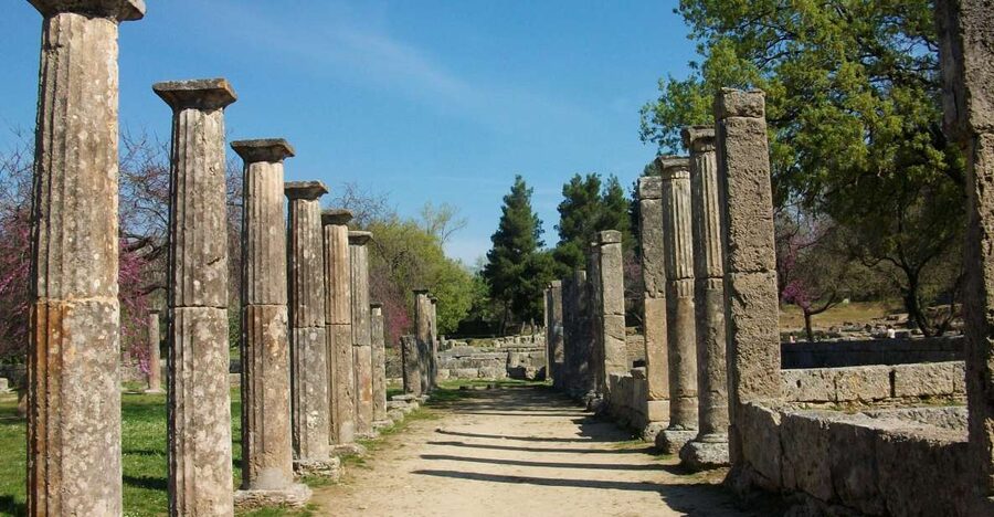 Private Guided Tour of Ancient Olympia - The Temple of Zeus and one of antiquity’s wonders