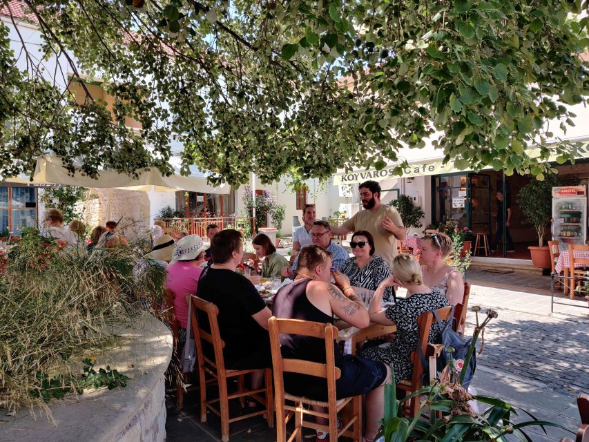 Private tasting of 6 cretan wines in Fres village - What the 90-minute itinerary feels like