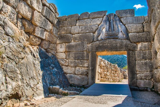 Private Tour of Ancient Corinth, Mycenae and Nafplio - The Corinth Canal: fifteen minutes with a big view