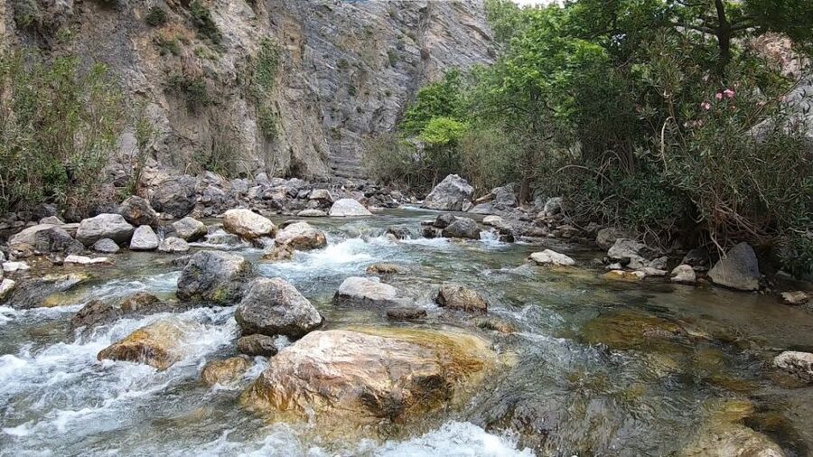 Rethymno: Canyoning Tour in the Kourtaliotiko Gorge - Should you book Kourtaliotiko Gorge canyoning?