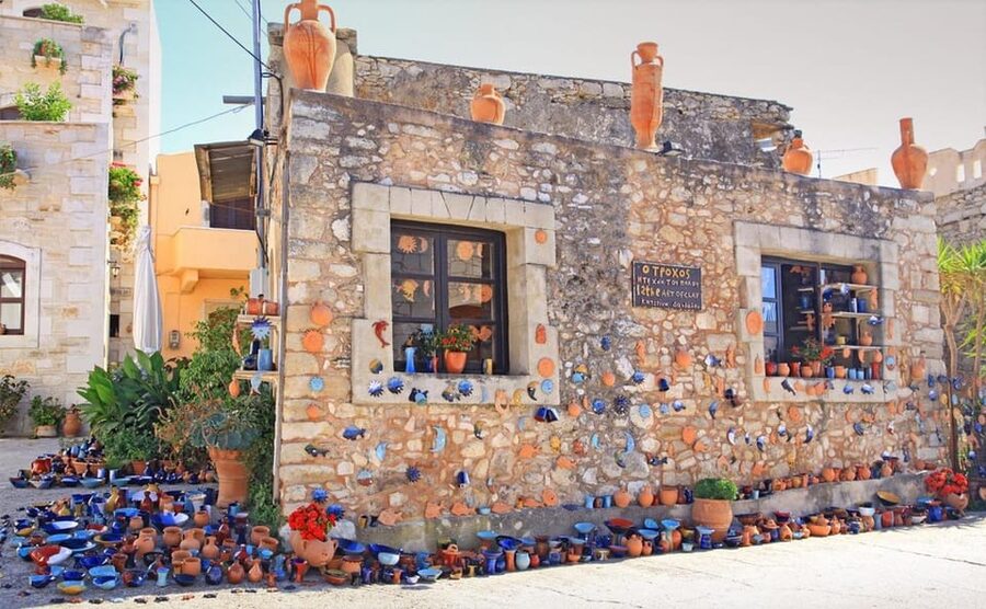 Rethymno: Melidoni Cave and Arkadi Monastery Half-Day Trip - Guide quality and the ride between stops