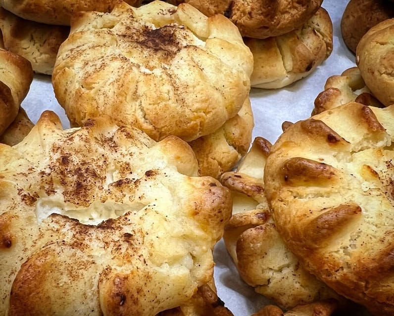 Rethymno Old Town: A Traditional Cretan Food Tour - Six flavors with local wine at Iroon Politechniou Square