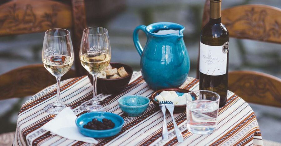 Rethymno: Private Winery & Olive Oil Tasting Tour with Lunch - Pickup in Rethymno and the five-hour rhythm