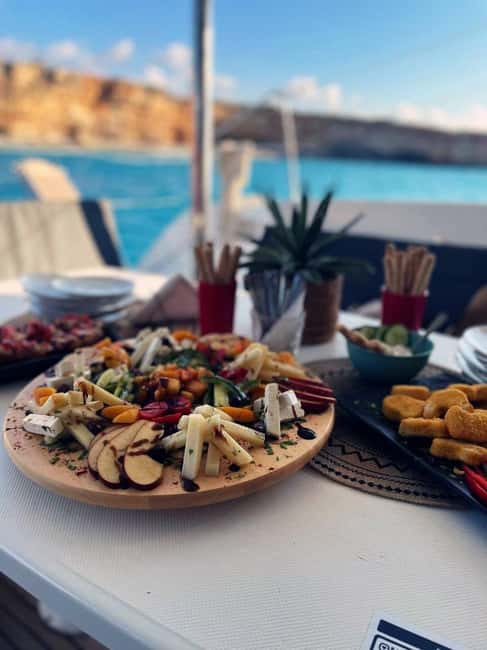 Rethymno: Sailing Catamaran Cruise with Meal & Drinks - How the crew handles the human side of the trip