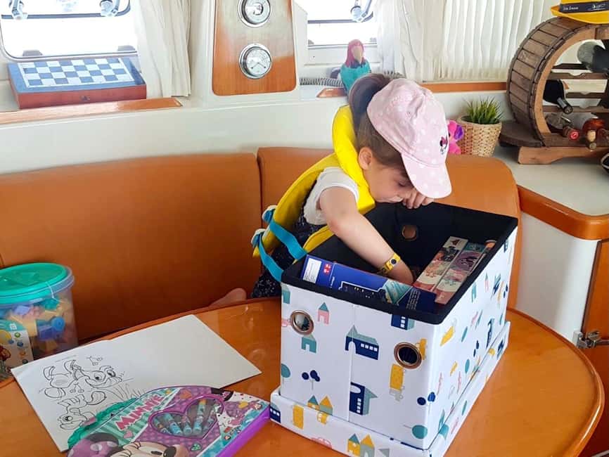 Rethymno: Sailing Catamaran Cruise with Meal & Drinks - Catamaran comfort, shade, and what to pack