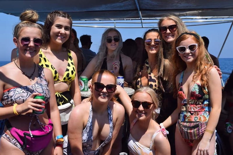 Rhodes: Boat Party Cruise with Live DJ - The atmosphere: friendly, loud, and highly social