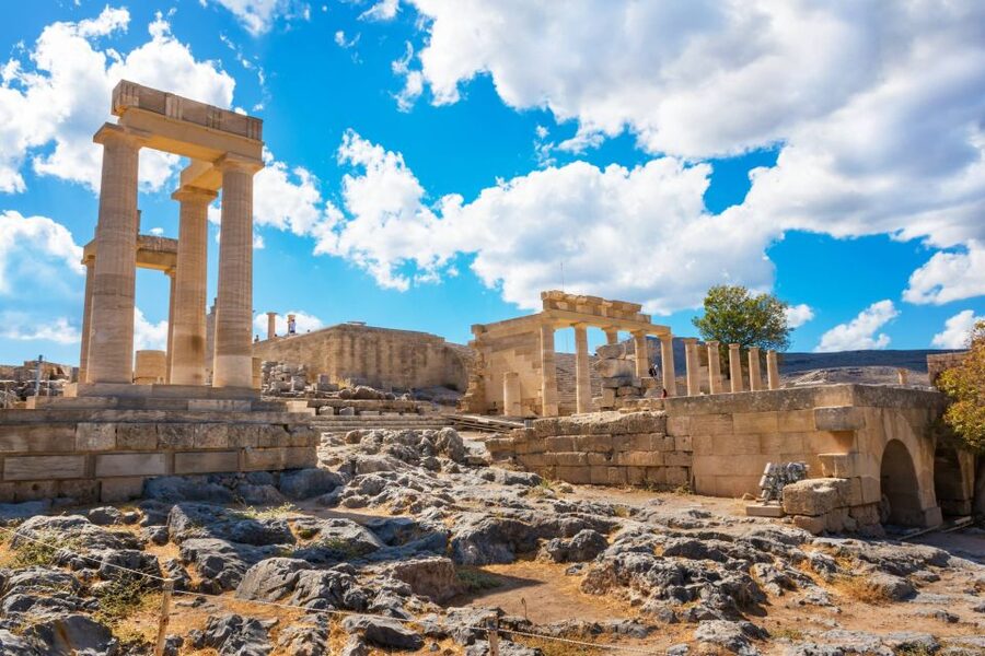 Rhodes: Lindos Acropolis Entry Ticket & Optional Audio Guide - The climb through Lindos village