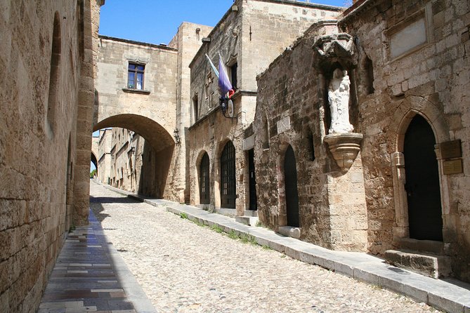 Rhodes Old Town Walking Tour (Small Group) - Ippokratous Square, the Jewish Quarter, and the everyday pause