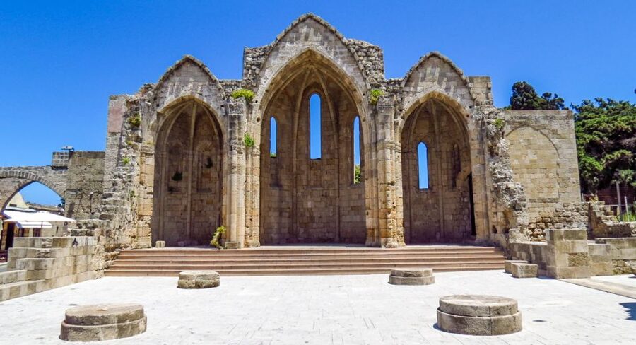 Rhodes: Old Town Walking Tour with Guide - Starting at Mandraki Harbor and finding your bearings