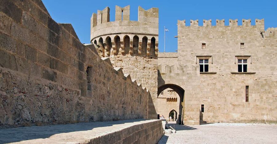 Rhodes: Palace of Grand Master Ticket & Rhodes SG audio tour - Seeing the palace without a live guide