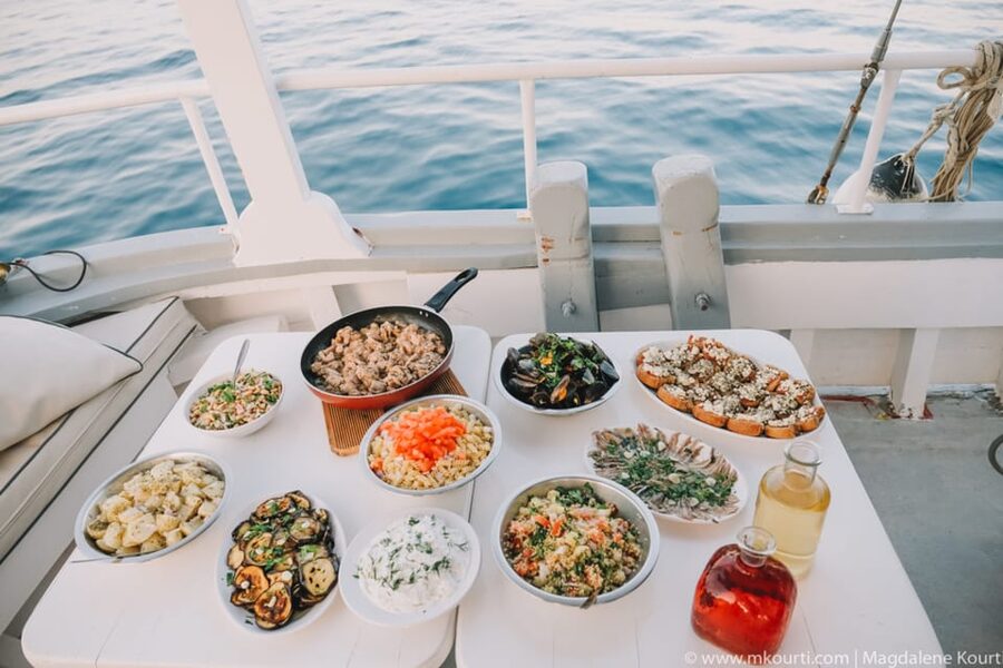 Rhodes: Sunset Cruise with Live Music, Wine & Greek Buffet - Live music that changes the mood