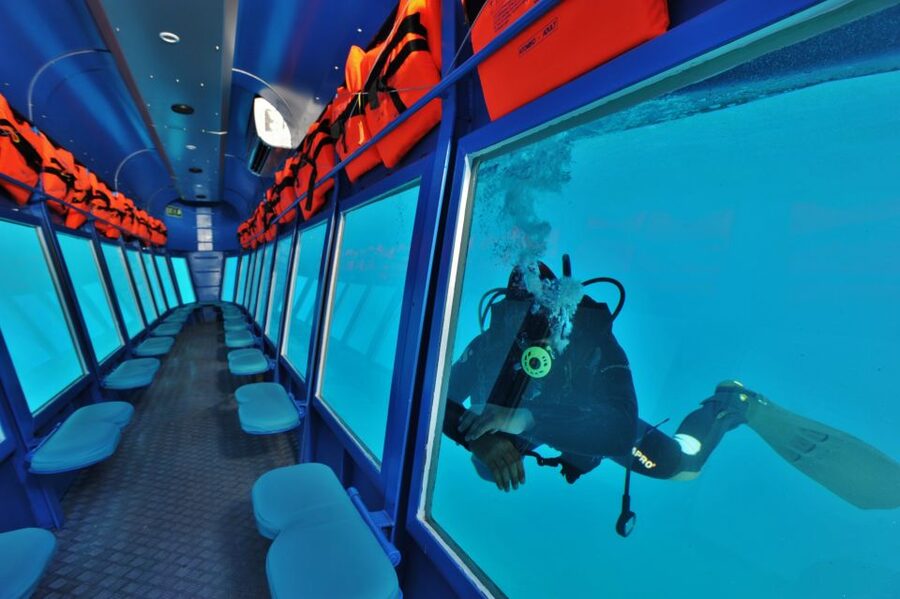 Rhodes Town: Yellow Submarine Cruise with Underwater Views - Old Town and the final harbor views