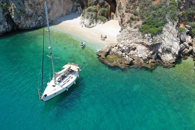 Sailing Cruise in Nafplio | with Local Treats - Six details that shape the day