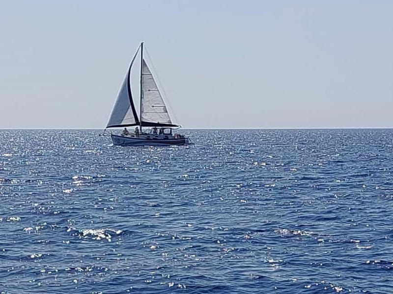 Sailing tour around Lindos with food and drinks - Key points to know before booking