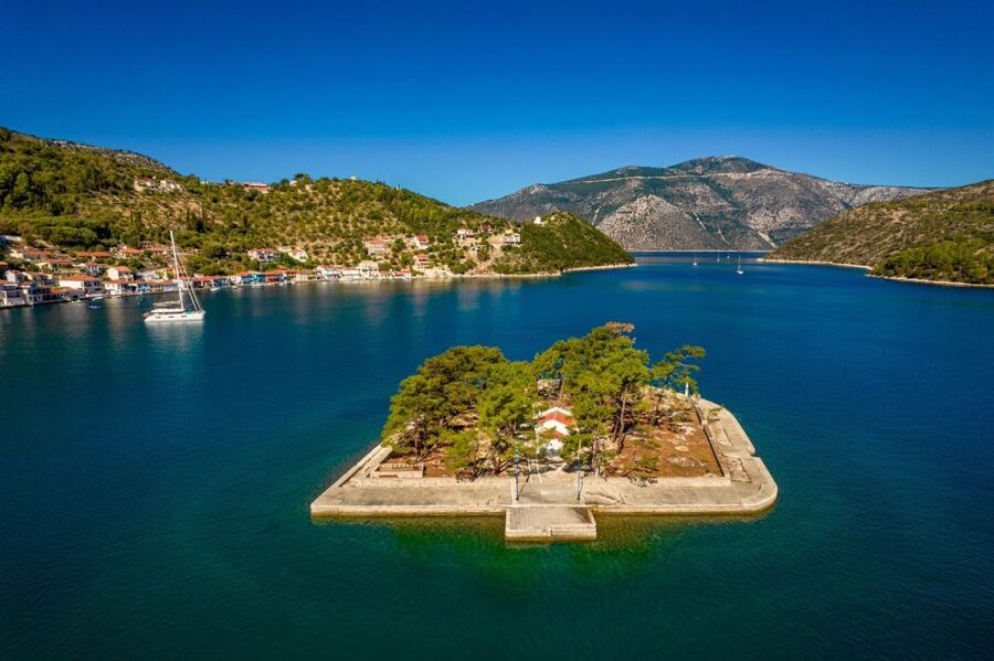 Sami: Ithaca Island Boat Trip with Swimming and Snacks - Key points at a glance