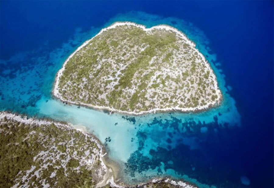 Samos East Coast by Boat with Beachside BBQ - Should You Book the Samos East Coast Cruise?