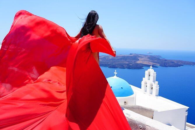 Santorini 2h Private Flying Dress Photoshoot with Transportation - Is $503.90 Good Value for Two People?