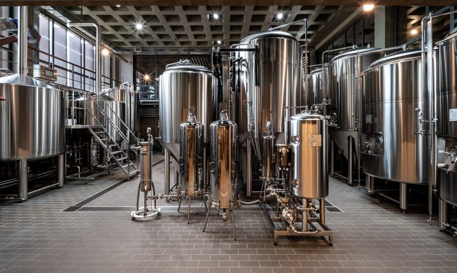 Santorini: Brewery Tour with Beer Tasting & Optional Meal - Tasting six Ftelos beers