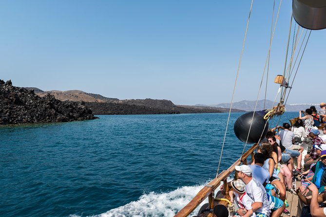 Santorini Caldera Cruise Tour (Volcano, Hot Springs, Thirassia) - Palea Kameni hot springs: know what to expect