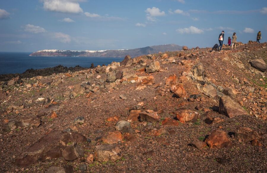 Santorini Caldera: Sunset Cruise with Dinner - Getting from your hotel to Athinios Port