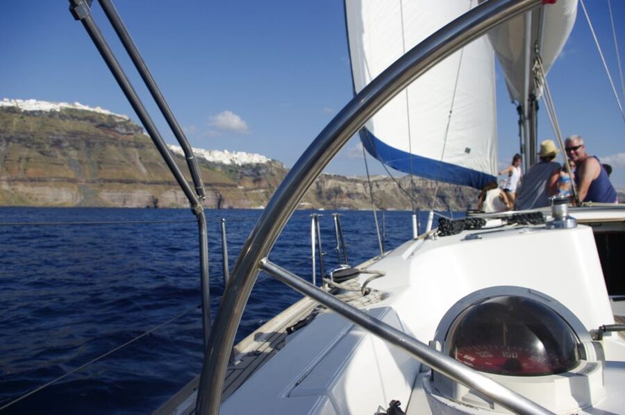 Santorini Caldera: Sunset Sailing Cruise with Meal - Why this cruise works well for a Santorini afternoon