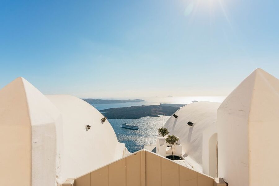 Santorini: Caldera Trail Guided Hike and Sunset Viewing - From Fira to Firostefani, the easy opening miles
