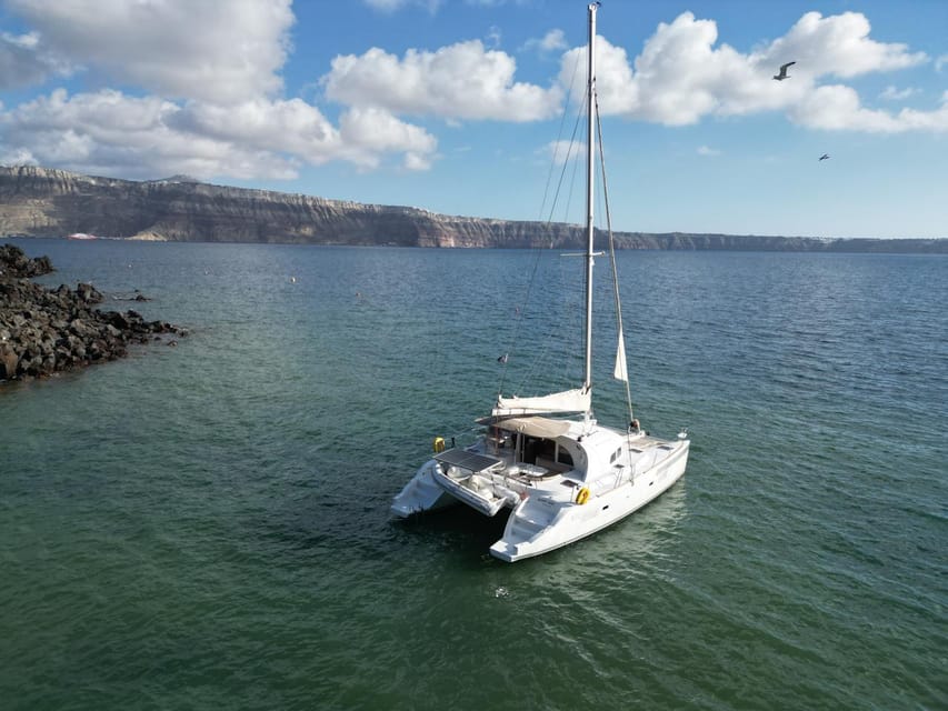 Santorini: Catamaran Cruise with Greek BBQ and Drinks - The caldera and the volcanic hot springs