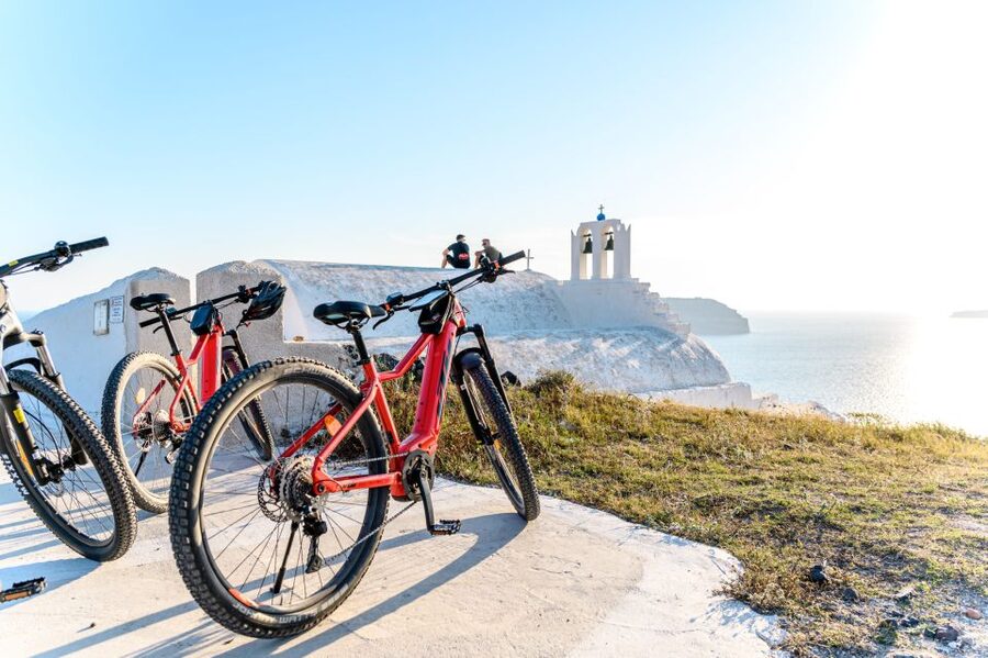 Santorini e-bike guided tours - Megalochori: The Best Food and Drink Pause