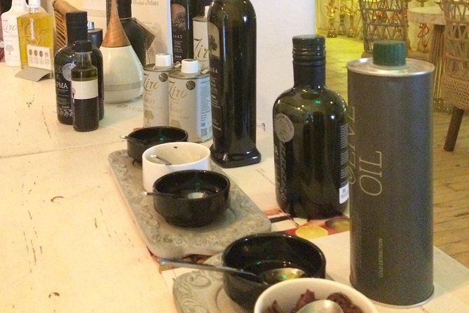 Santorini Food Tour: Fira Half-Day Small-Group Tour with Tastings - The guides make the biggest difference