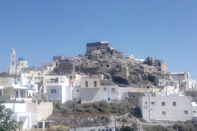 Santorini Highlights and Venetian Castles Small-Group Day Tour - Akrotiri’s southern caldera viewpoint