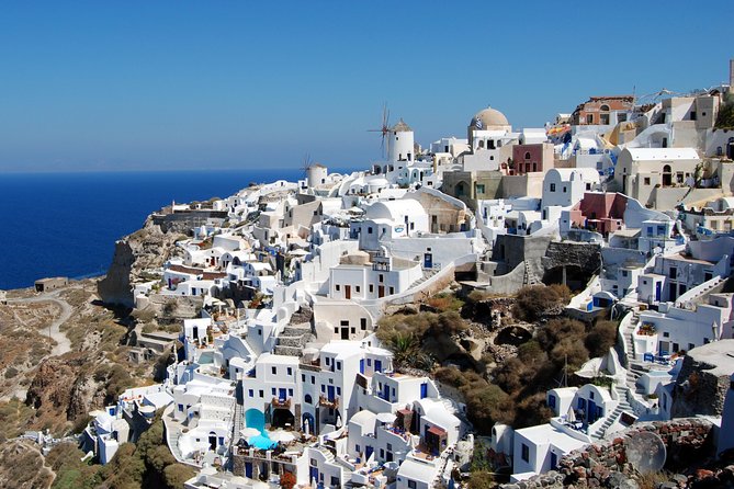 Santorini Highlights and Venetian Castles Small-Group Day Tour - Megalochori’s Symposion music workshop