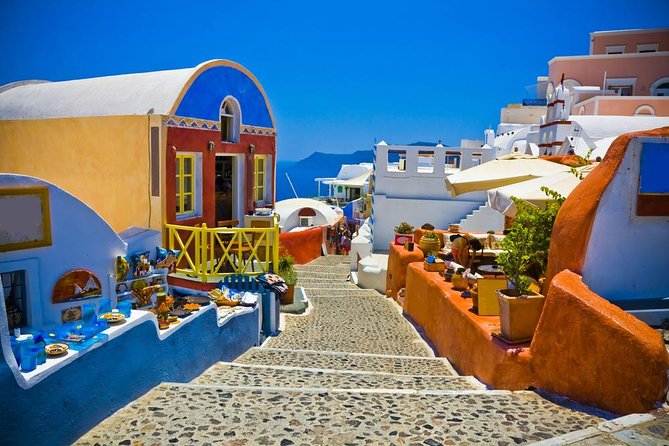 Santorini Island Private Custom Tour in Half or Full Day - A private way to see a crowded island