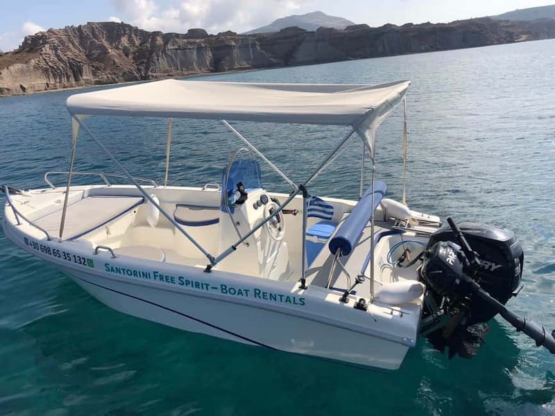 Santorini: License-Free Boat Rental with Ice, Water, & Fruit - Swimming at the hot springs