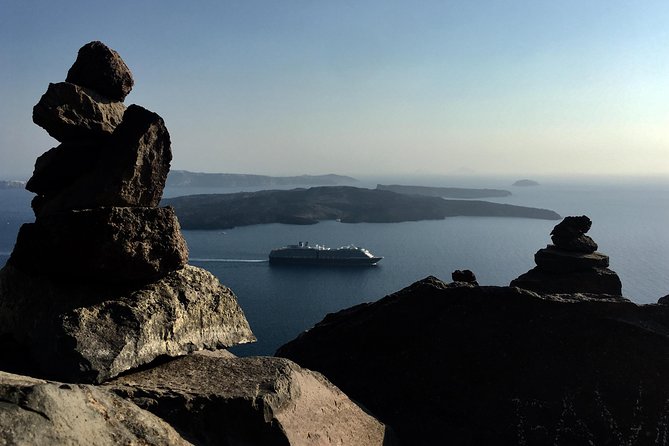 Santorini Luxury Custom Private Tour with Local guide - Firostefani: a quick blue-dome photo stop