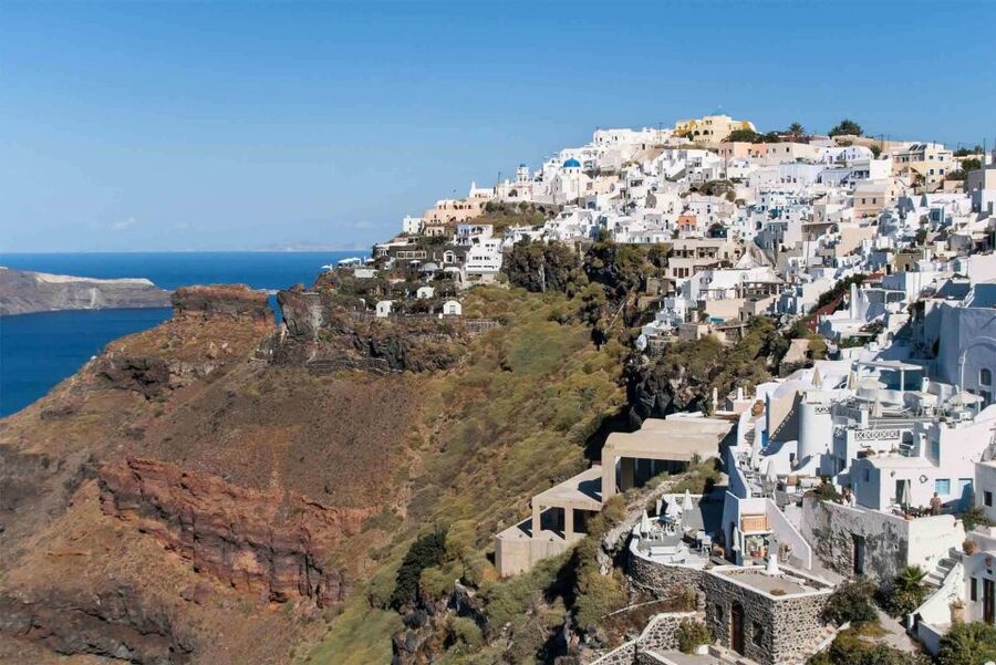 Santorini: Mesa Gonia, Pyrgos and Oia Tour - Pyrgos and the Venetian fortress