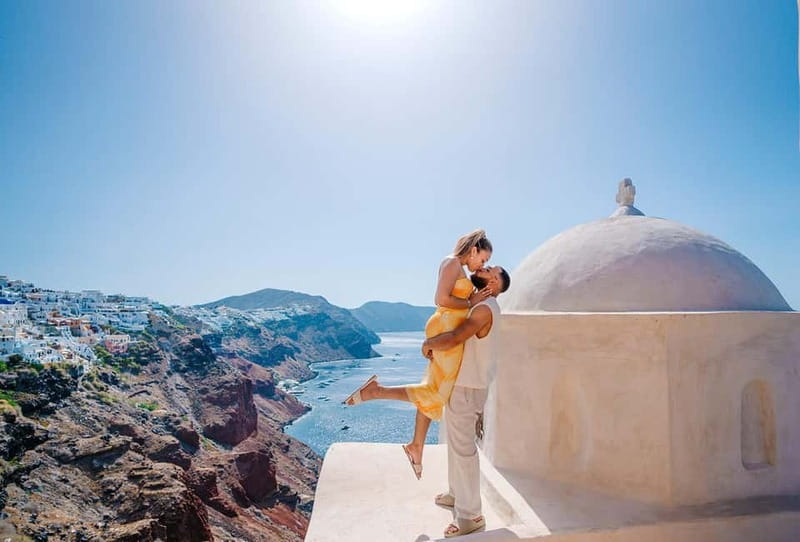 Santorini: Oia Private Couple Photoshoot with 35 Photos - Why a Santorini photoshoot can be worth the money