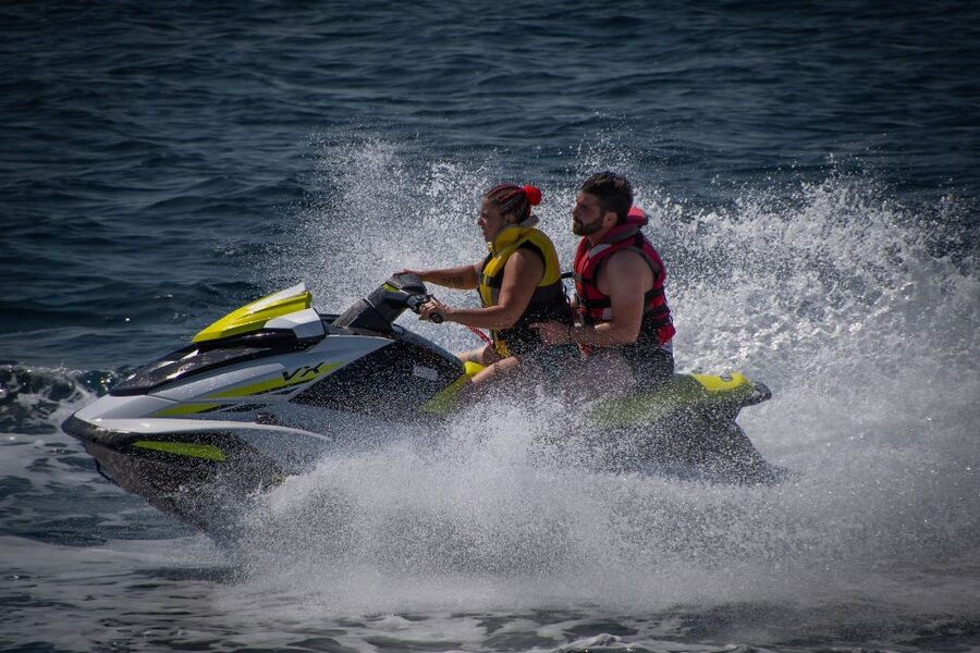 Santorini: Perivolos Beach Jet Ski Rental - The safety briefing and equipment