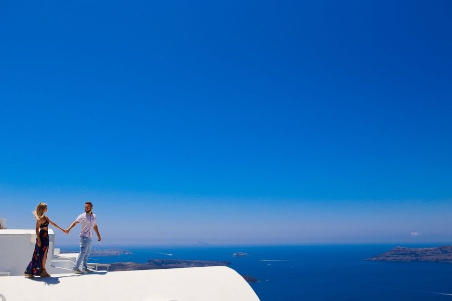 Santorini: Photo Shoot with a Private Vacation Photographer - Is $296 good value for a group of eight?