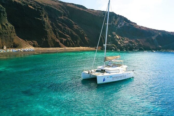 Santorini Private Catamaran Cruise with BBQ, Open Bar & Transfers - Palea Kameni and the Sulfur Hot Springs