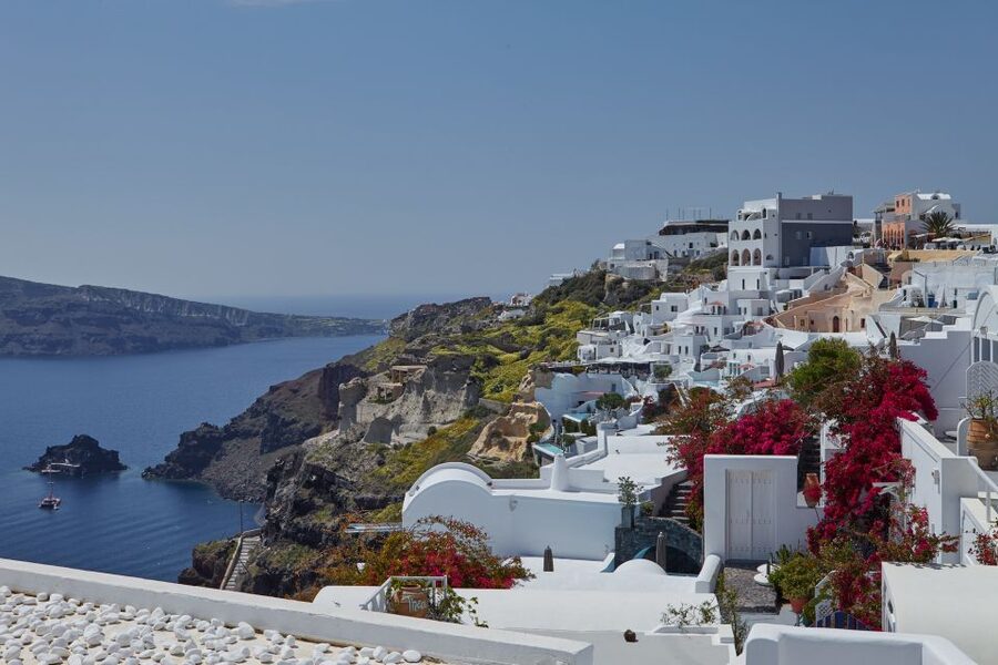 Santorini: Private Day Tour with Guide - What the private format really adds